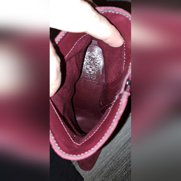 Vince Camuto skinny heel velvet boot in burgendy. In like new condition size 7 - Picture 2 of 6